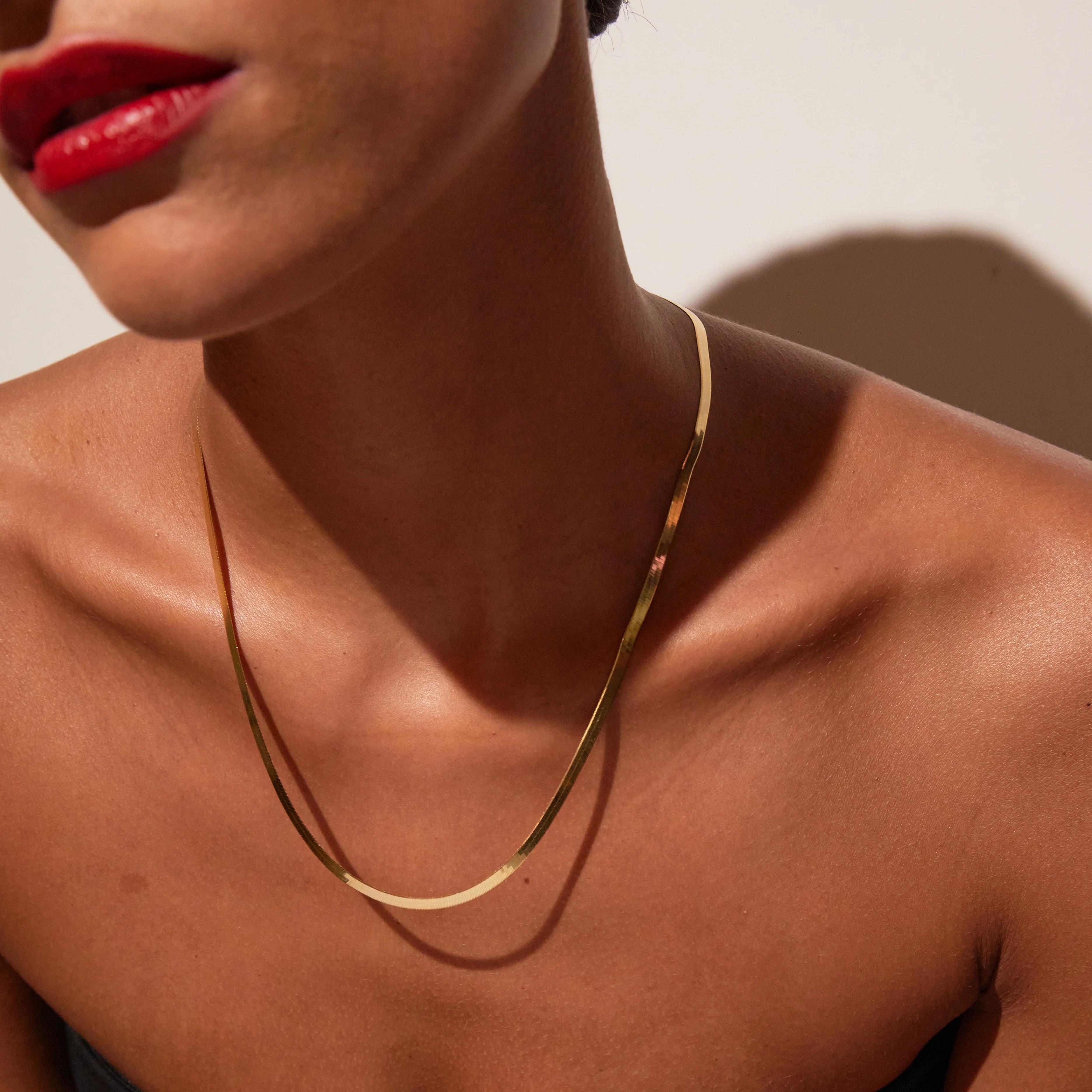Solid Gold Herringbone Chain Necklace - Image 22