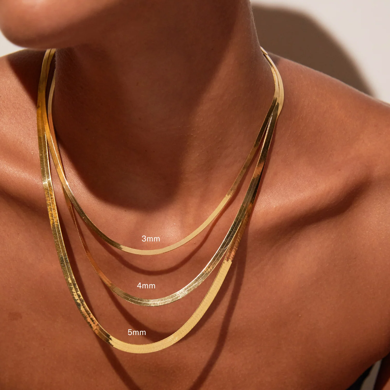 Solid Gold Herringbone Chain Necklace - Image 14
